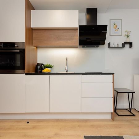 Studio Bruna Metro Pole Mokotowskie By Noclegi Renters Varšava Exteriér fotografie